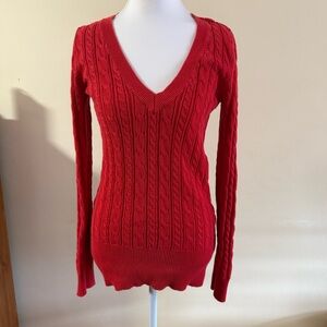 American Eagle Outfitters red cable knit v neck sweater size M